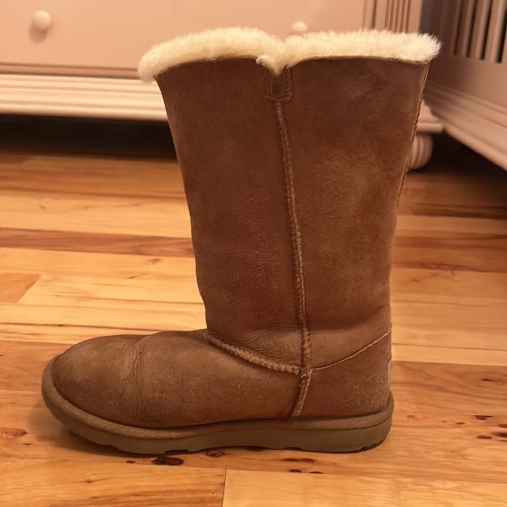 bailey button uggs chestnut size 5 - Picture 5 of 5